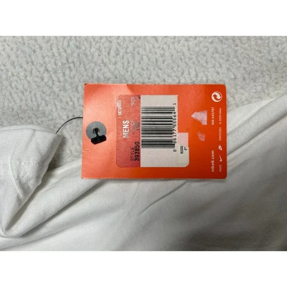 Nike 6.0 Mens Graphic T-Shirt White Abstract Surrealist Eye Art 393850-100 L - Picture 4 of 4